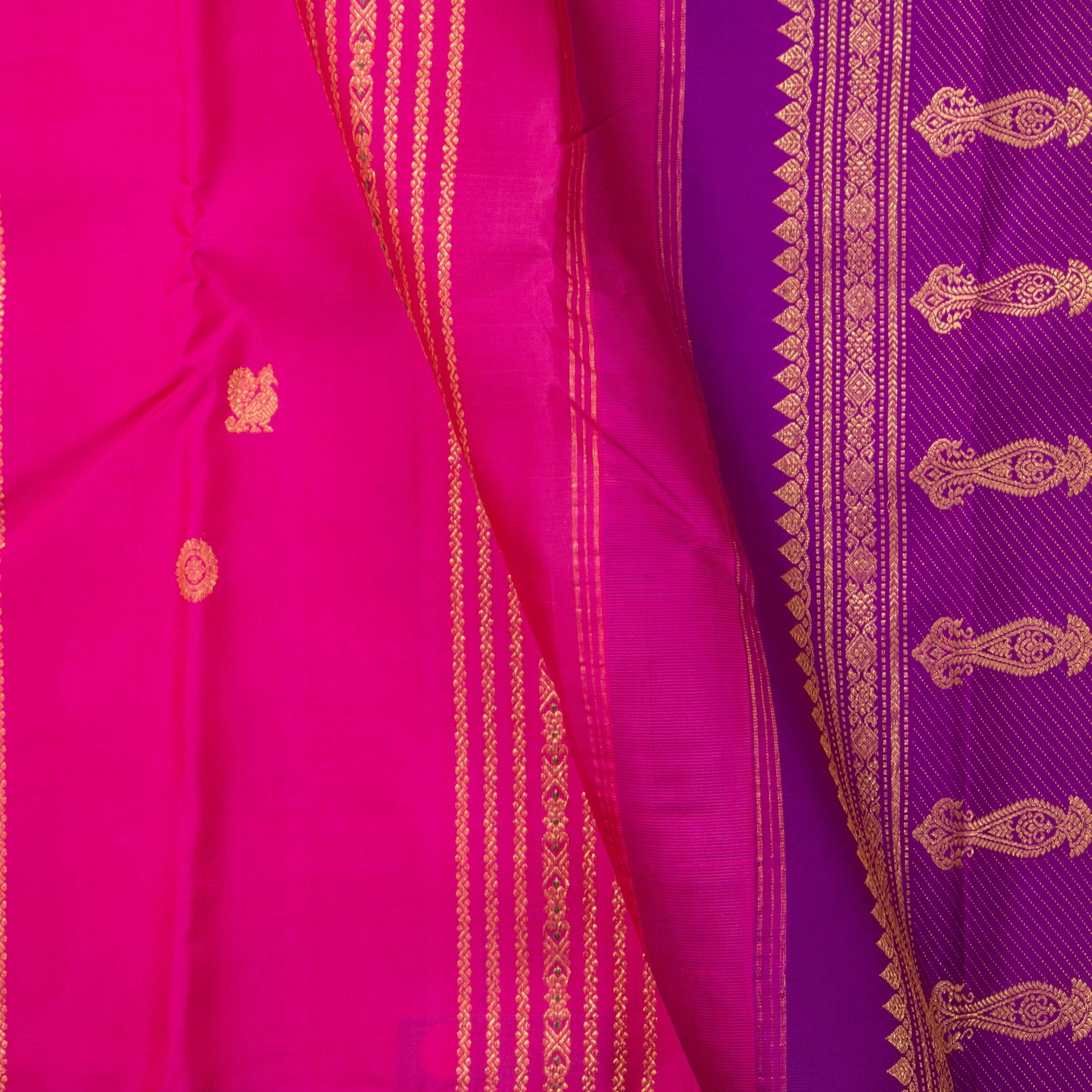 Pink And Magenta Kanchipuram Silk Saree Borderless Handwoven Pure Silk For Festive Wear PV NYC 1217 - Silk Sari - Panjavarnam PV NYC 1217