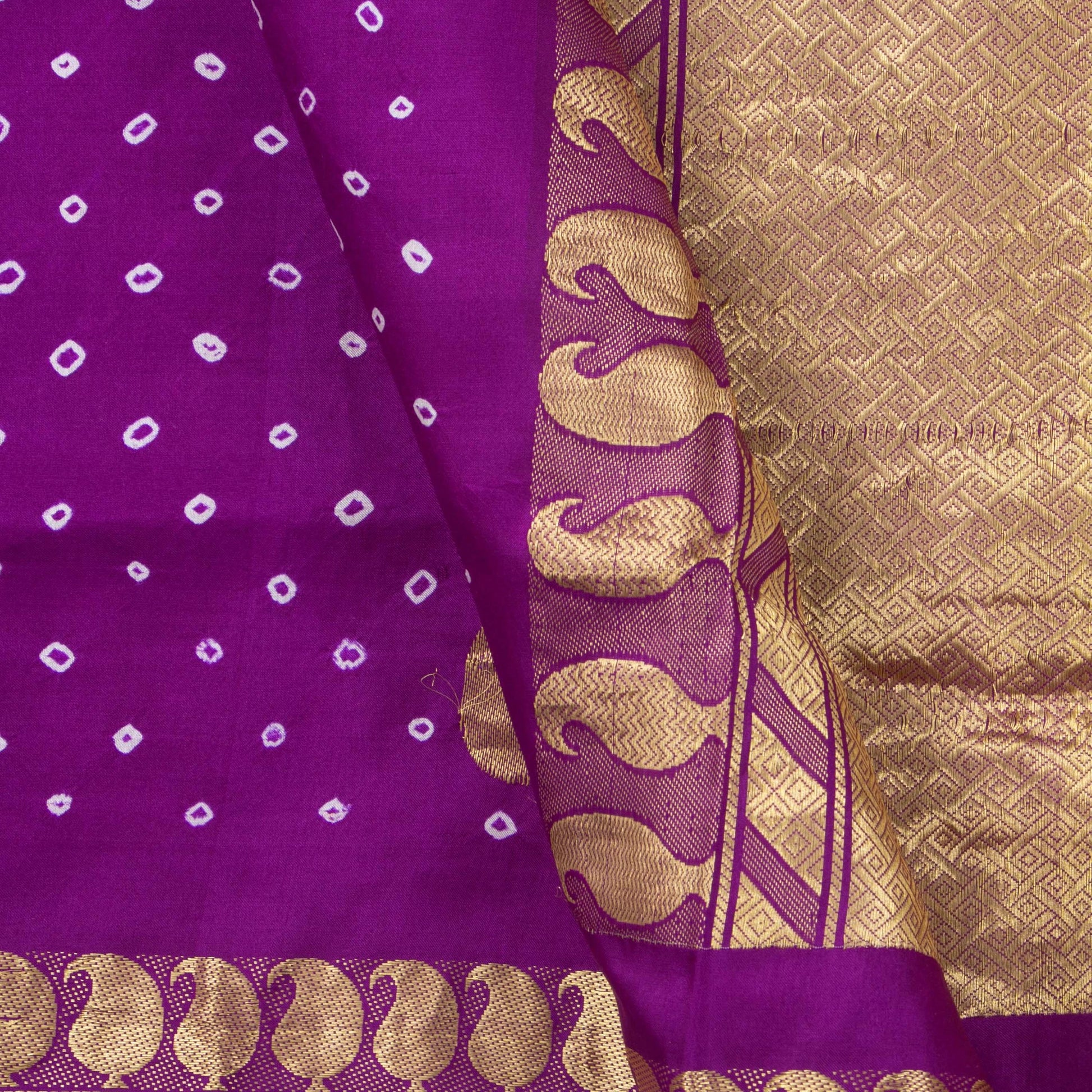 Purple Handwoven Kanchipuram Sungudi Silk Saree For Festive Wear PV SUN 101 - Silk Sari - Panjavarnam PV SUN 101