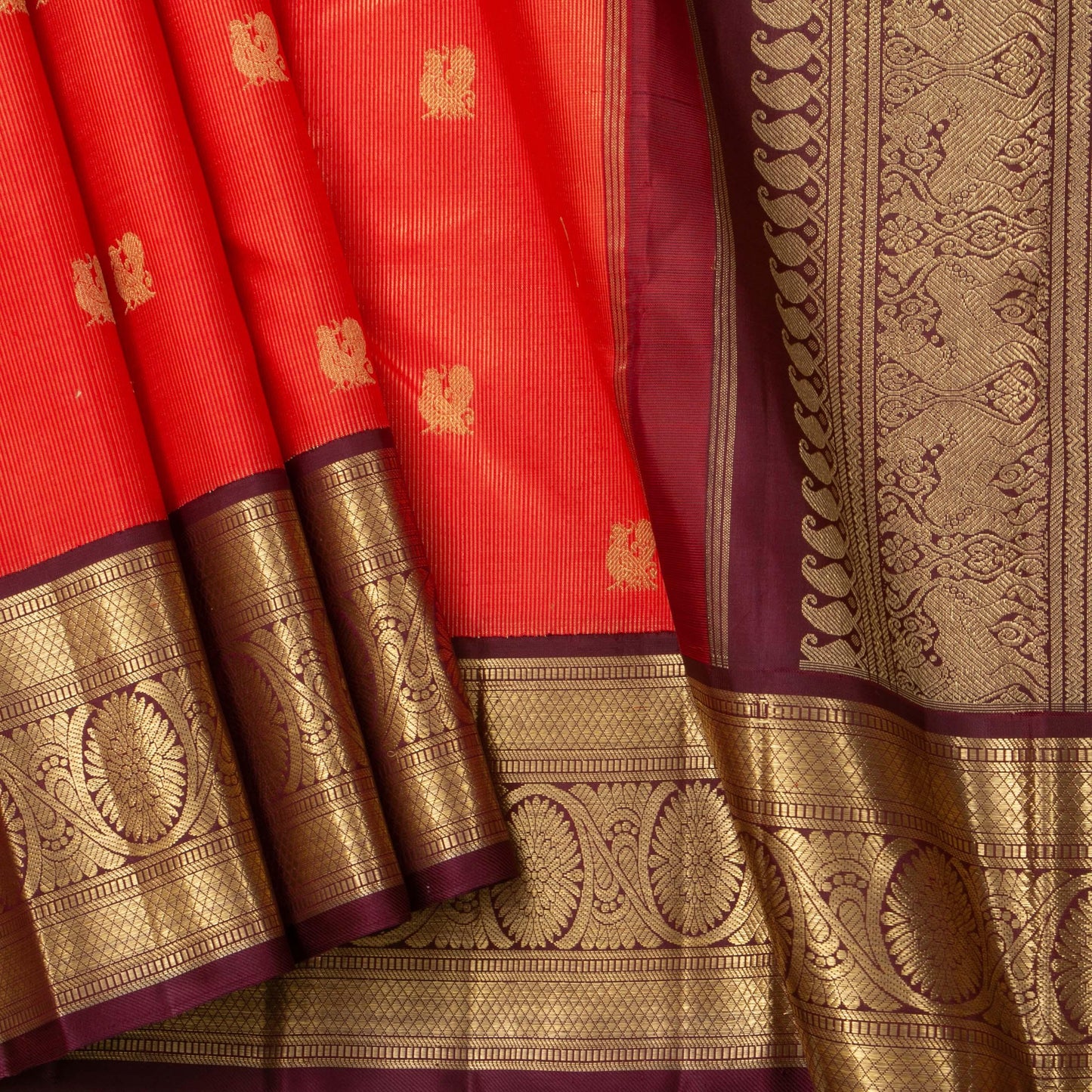 Red And Brown Kanchipuram Silk Saree With Medium Border Handwoven Pure Silk For Wedding Wear PV NYC 1132 - Silk Sari - Panjavarnam PV NYC 1132