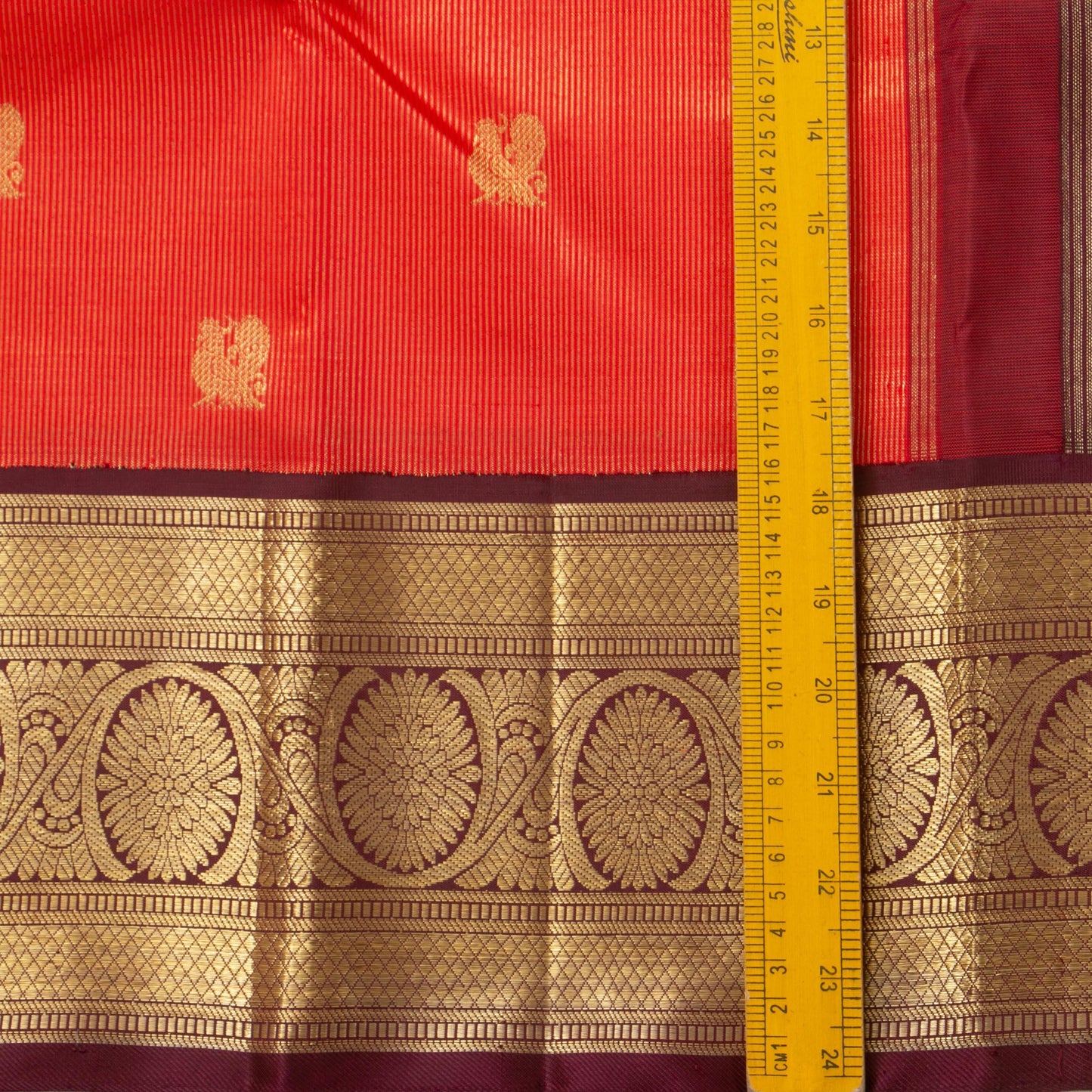 Red And Brown Kanchipuram Silk Saree With Medium Border Handwoven Pure Silk For Wedding Wear PV NYC 1132 - Silk Sari - Panjavarnam PV NYC 1132