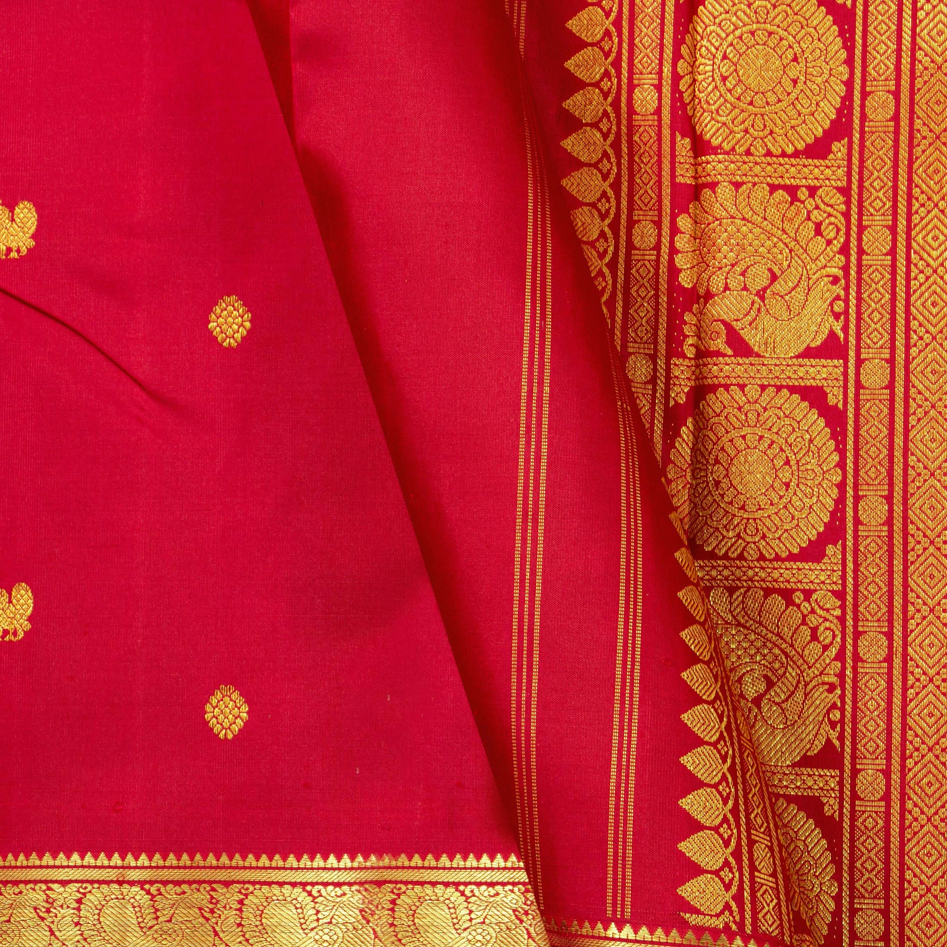 Red Kanchipuram Silk Saree With Contrast Blouse For Wedding Wear PV NYC 1440 - - Panjavarnam PV NYC 1440