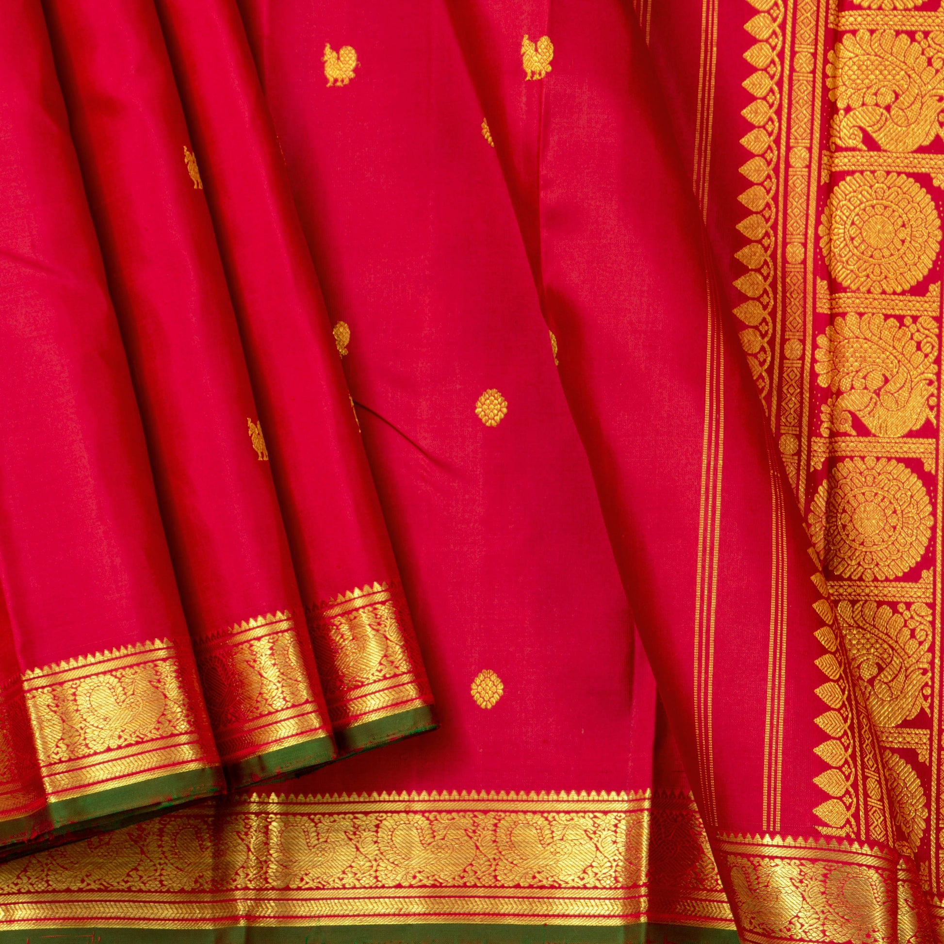 Red Kanchipuram Silk Saree With Contrast Blouse For Wedding Wear PV NYC 1440 - - Panjavarnam PV NYC 1440