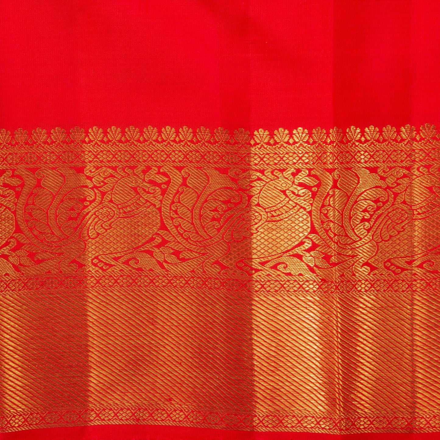 Red Kanchipuram Silk Saree With Medium Border Handwoven Pure Silk For Wedding Wear PV NYC 1187 - Silk Sari - Panjavarnam PV NYC 1187