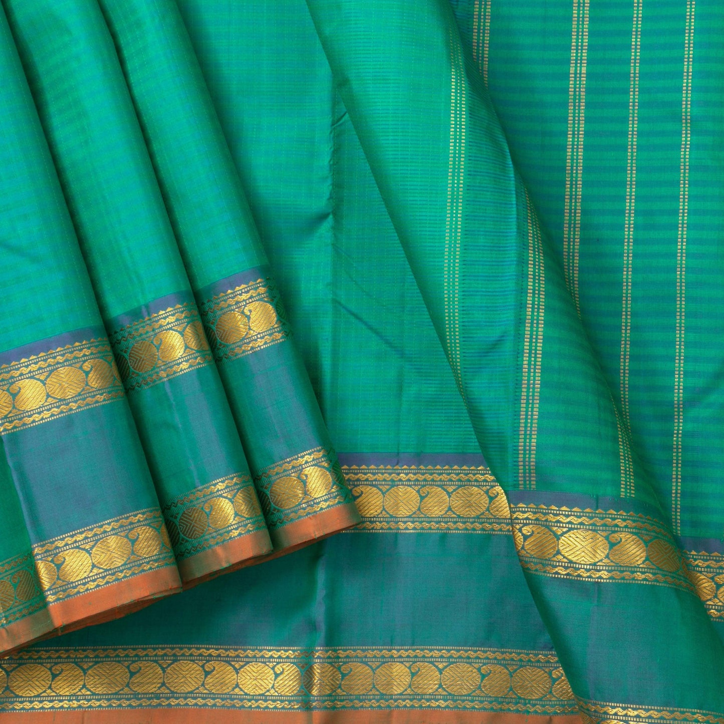 Sea Green Kanjivaram Silk Saree With Medium Border Handwoven Pure Silk For Festival Wear PV J 2934 - Silk Sari - Panjavarnam PV J 2934