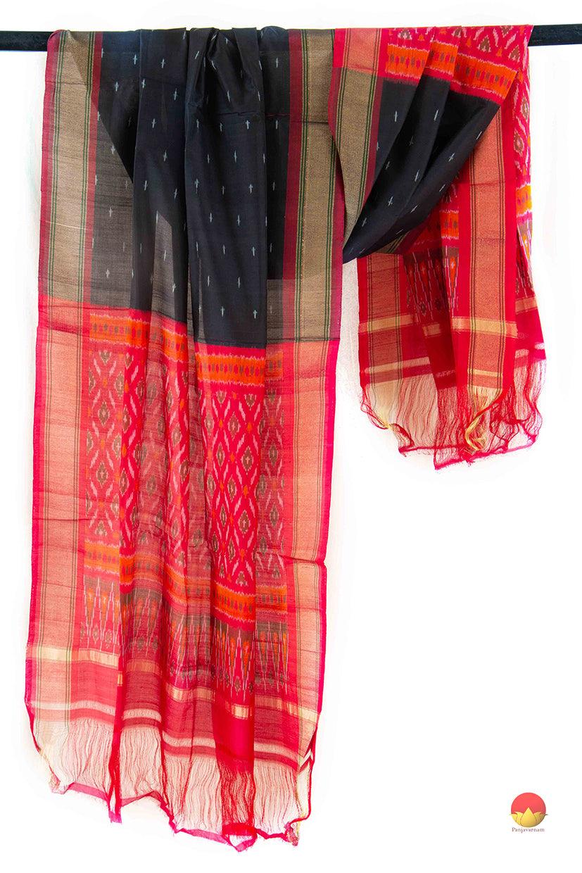 Black And Red Pochampally Ikkat Silk Dupatta PVD 1002 - Dupattas - Panjavarnam PVD 1002