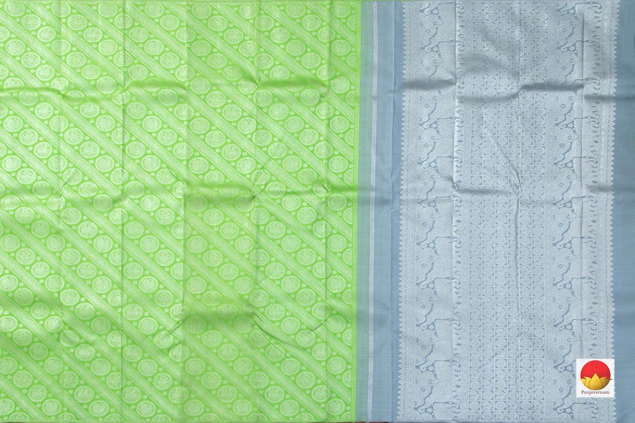 Borderless Green Kanchipuram Silk Saree Handwoven Pure Silk Pure Zari For Wedding Wear PV NYC 539 - Silk Sari - Panjavarnam PV NYC 539