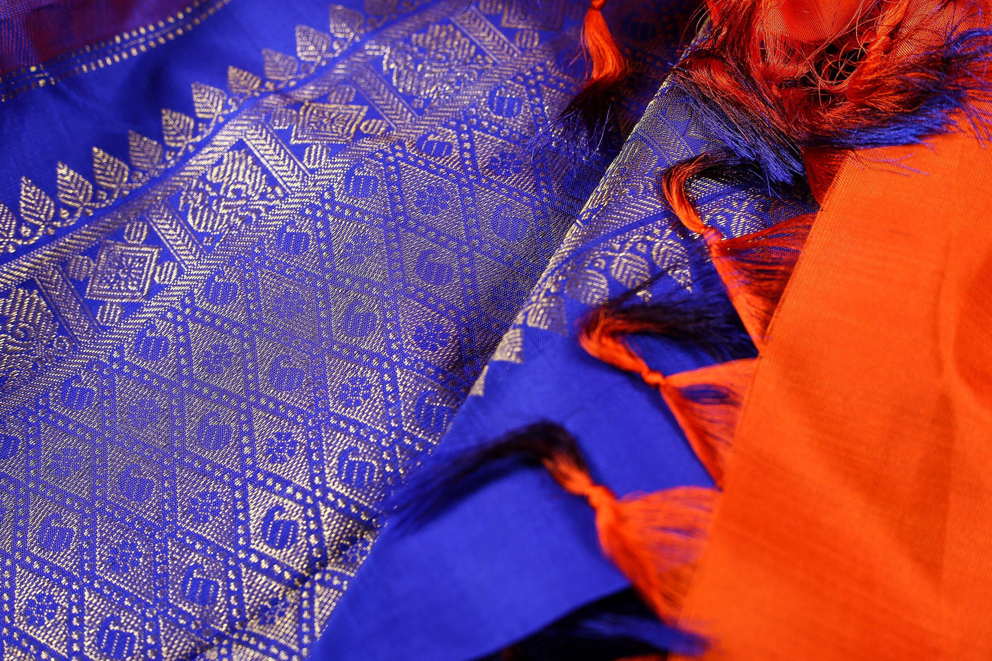Borderless Handwoven Kanjivaram Pure Silk Saree - Pure Zari - PVA 0418 1372 Archives - Silk Sari - Panjavarnam