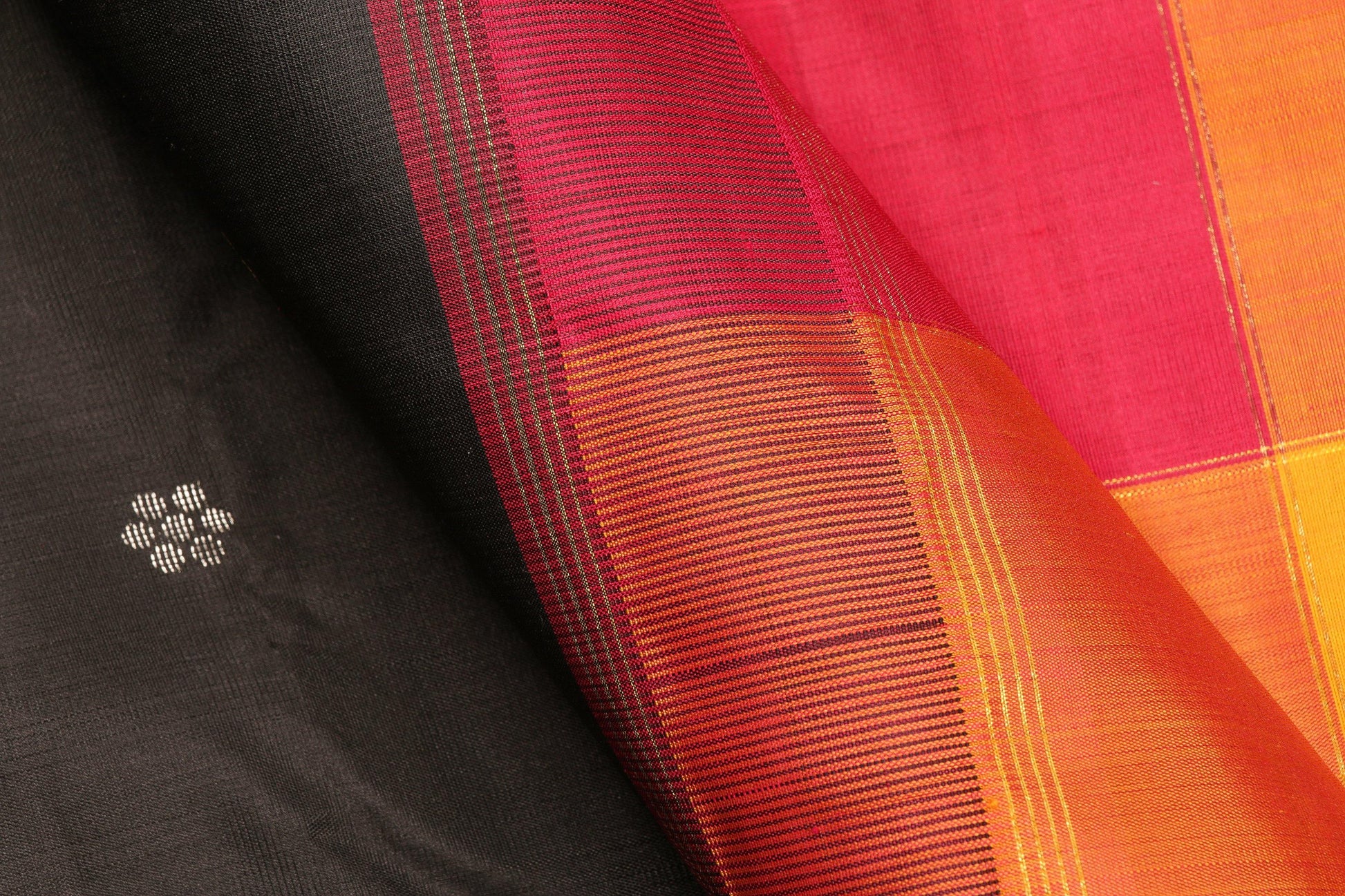 Borderless Handwoven Pure Silk Kanjivaram Saree - Multicolour Checks - PA 183 Archives - Silk Sari - Panjavarnam