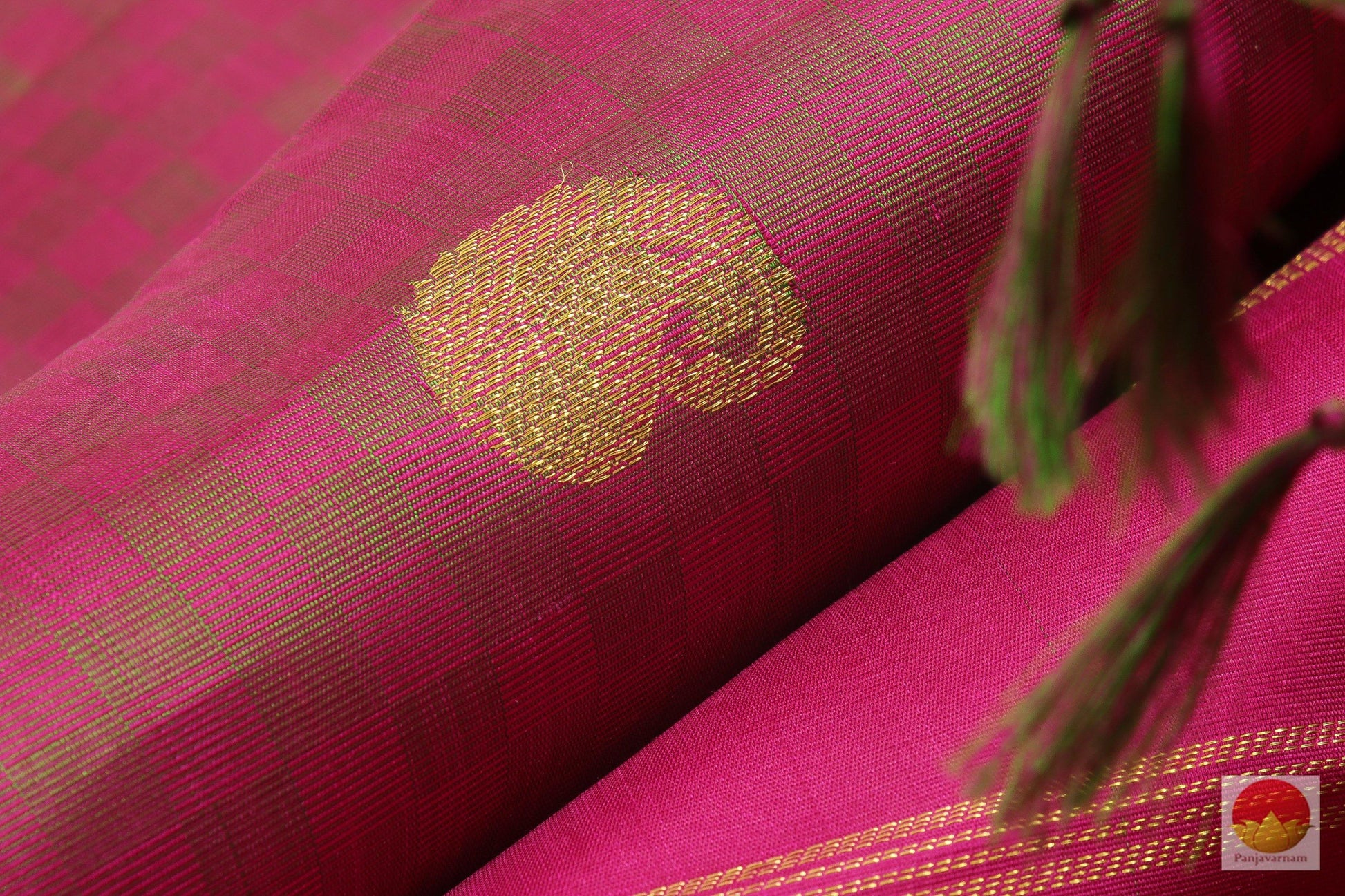 Borderless - Handwoven Pure Silk Kanjivaram Saree - Pure Zari - PV G 1954 Archives - Silk Sari - Panjavarnam