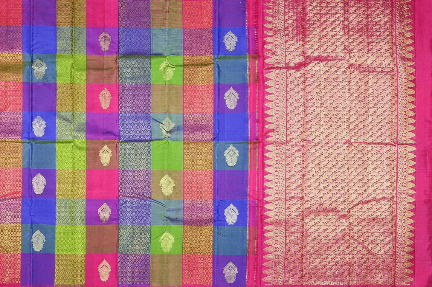 Borderless Handwoven Pure Silk Kanjivaram Saree - Pure Zari - PVM 0518 1421 Archives - Silk Sari - Panjavarnam