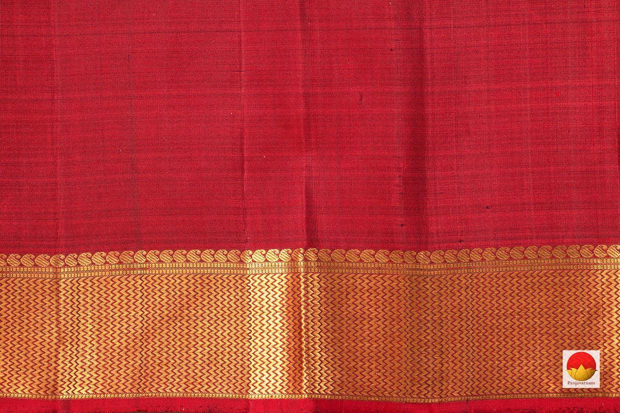 Dark Purple Kanchipuram Silk Saree With Magenta Silk Thread Work Handwoven Pure Silk Pure Zari For Wedding Wear PV NYC 516 - Silk Sari - Panjavarnam PV NYC 516