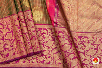 Green And Magenta Kanchipuram Silk Saree Handwoven Pure Silk Pure Zari For Wedding Wear PV NYC 304 - Silk Sari - Panjavarnam