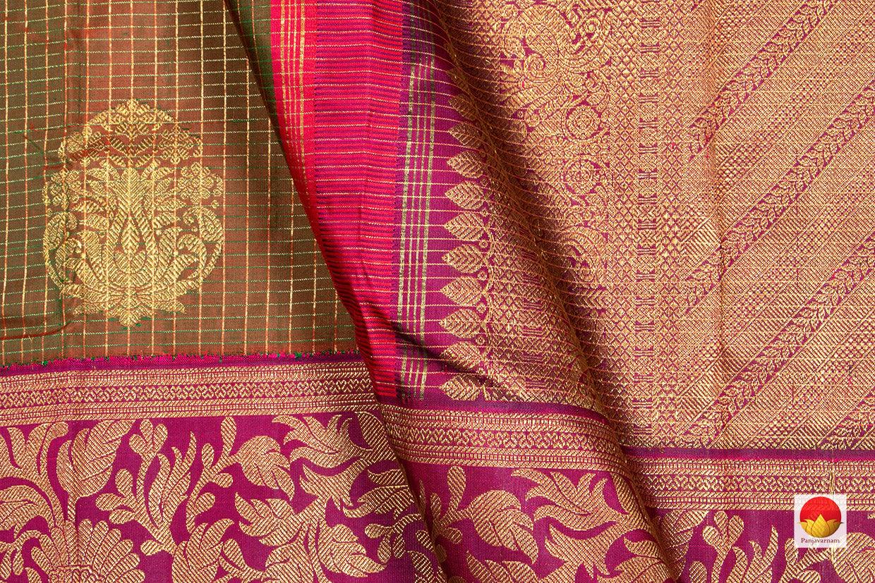 Green And Magenta Kanchipuram Silk Saree Handwoven Pure Silk Pure Zari For Wedding Wear PV NYC 304 - Silk Sari - Panjavarnam PV NYC 304