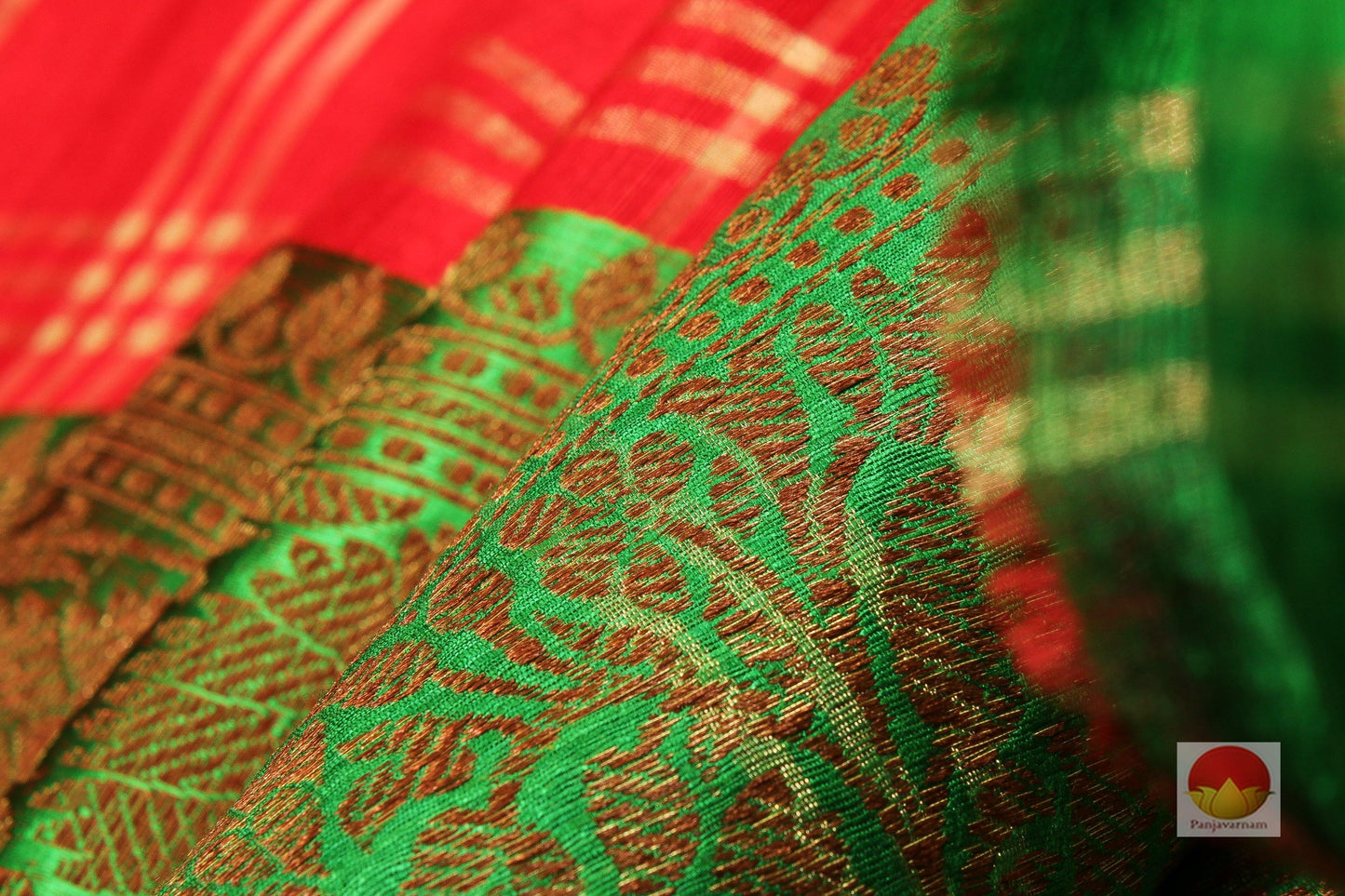 Handwoven Banarasi Pure Silk Saree - Matka Silk - PM 30 Archives - Banarasi Silk - Panjavarnam