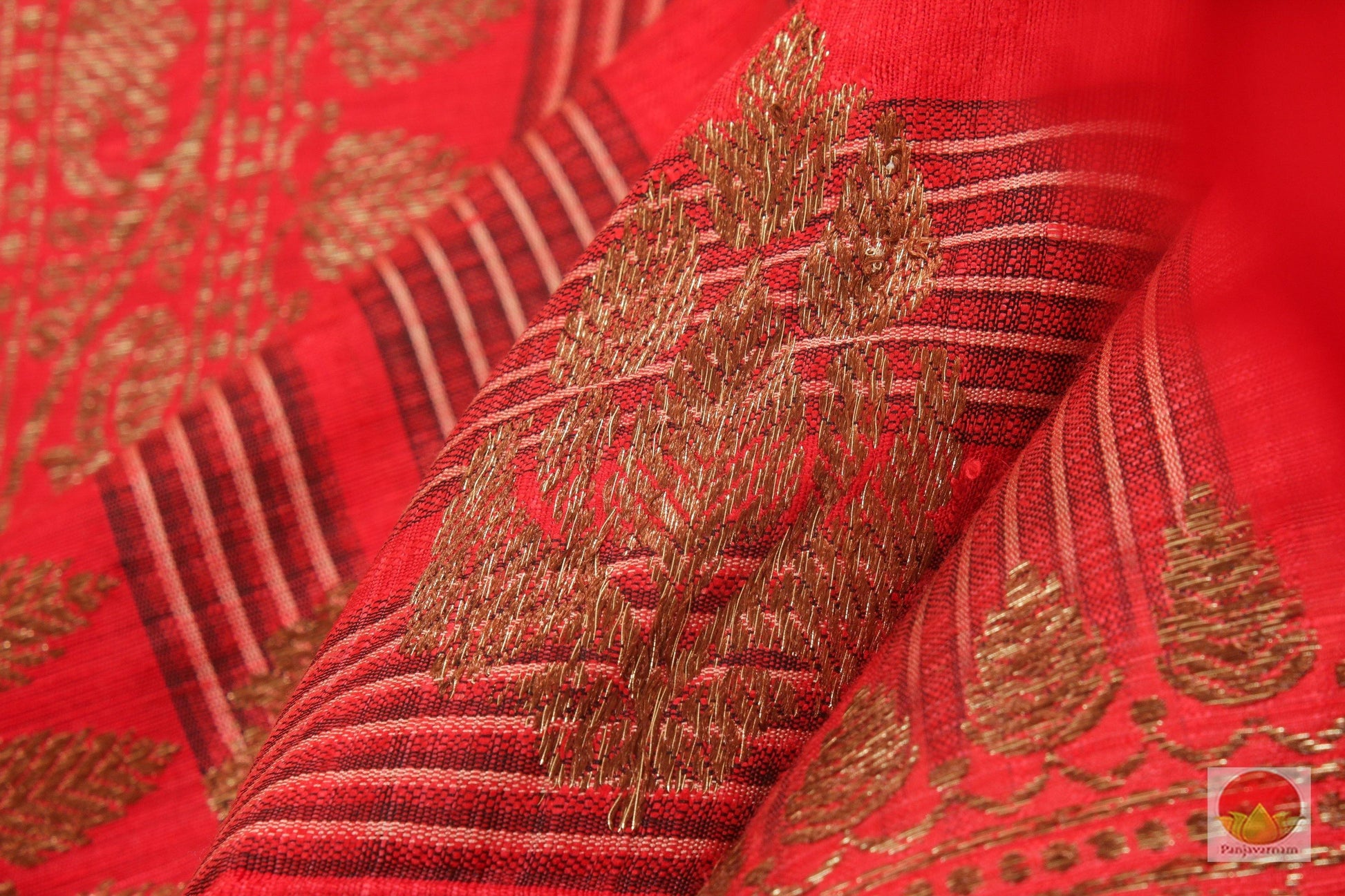 Handwoven Banarasi Silk Saree - Matka Silk - PM 109 - Archives - Banarasi Silk - Panjavarnam