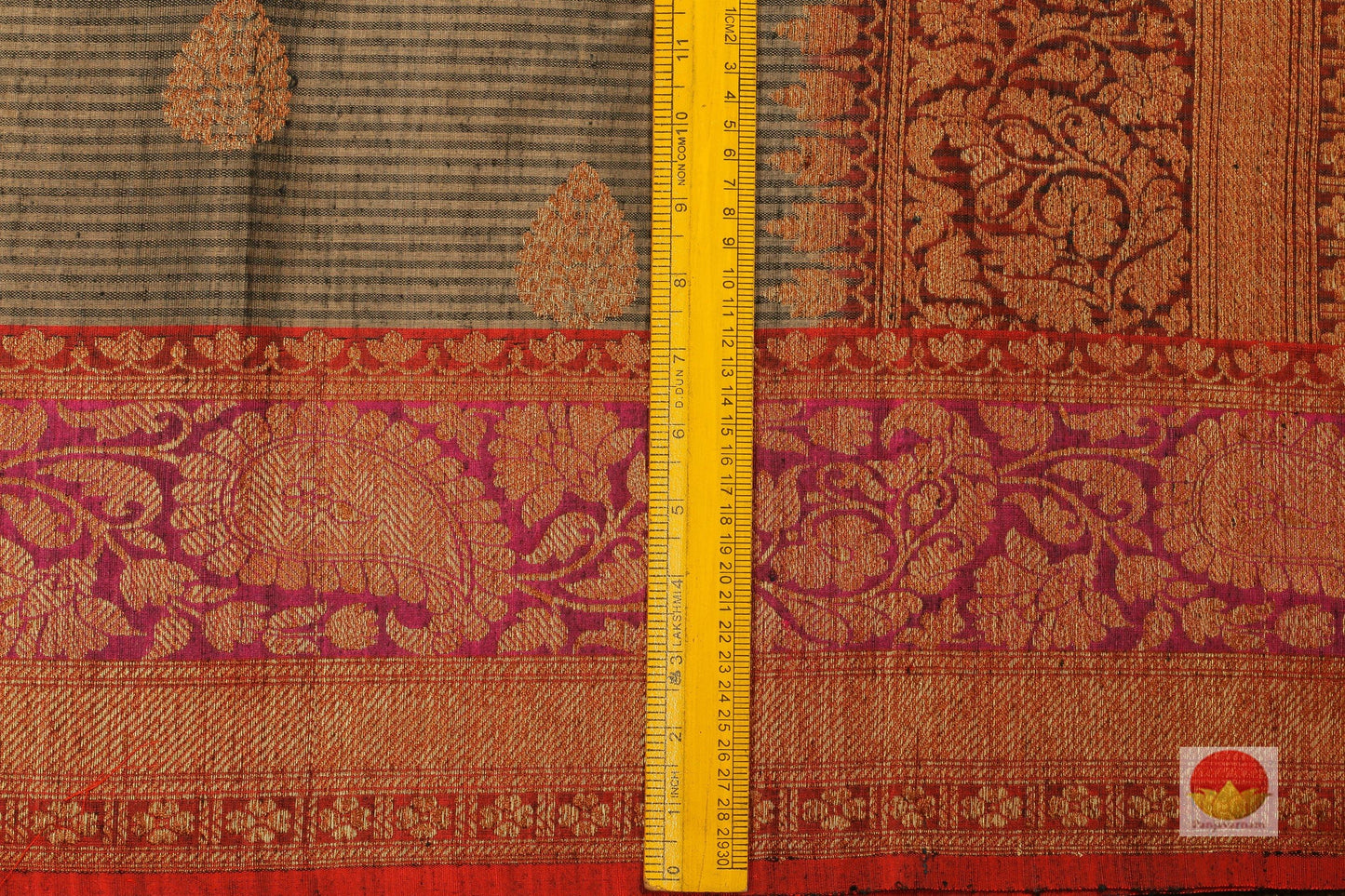 Handwoven Banarasi Silk Saree - Matka Silk - PM 22 Archives - Banarasi Silk - Panjavarnam