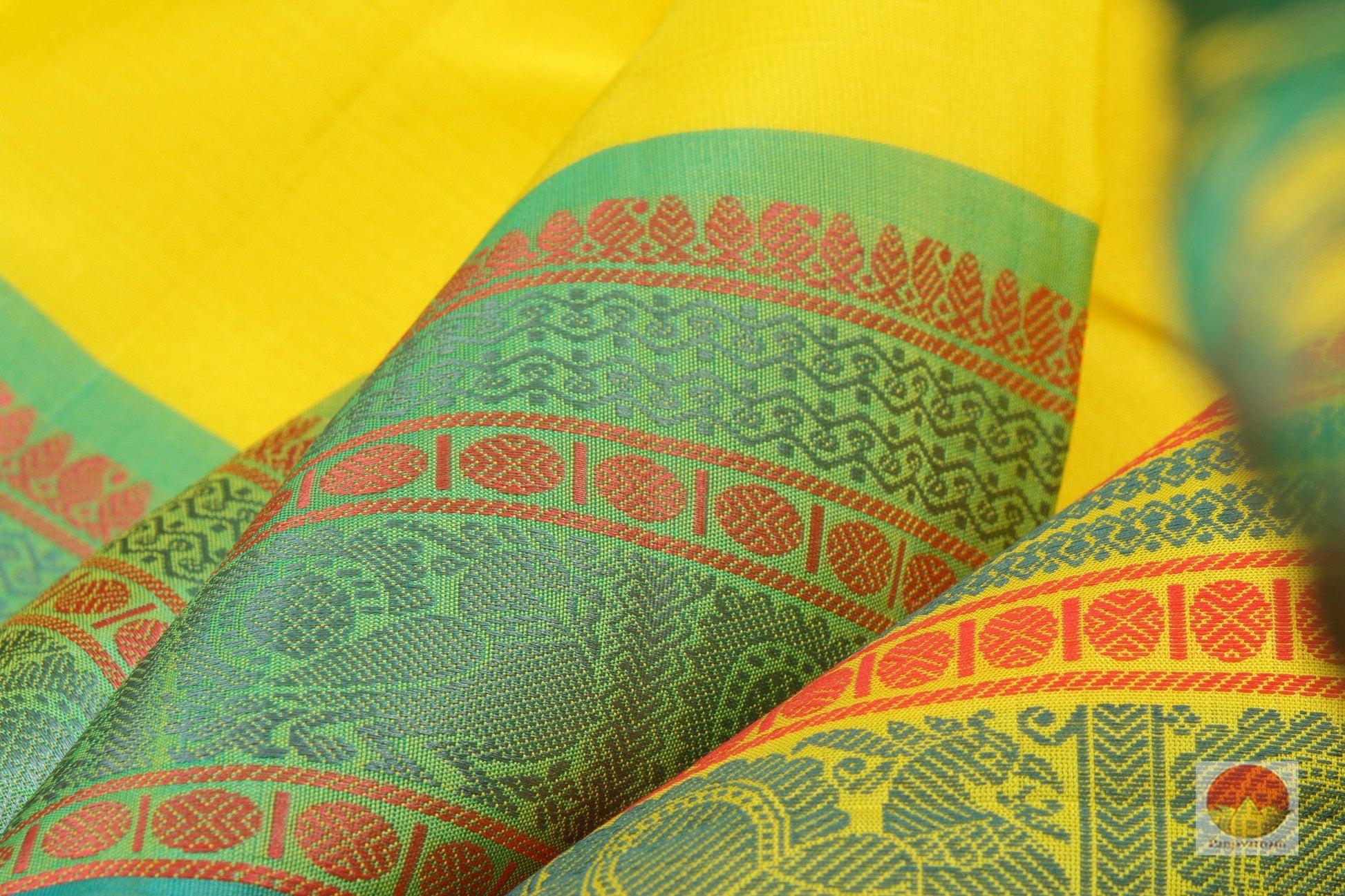 Kanchipuram Silk Saree - Handwoven - No Zari - PVNZ 103 - Archives - Silk Sari - Panjavarnam
