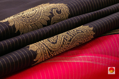 texture of kanchipuram silk saree