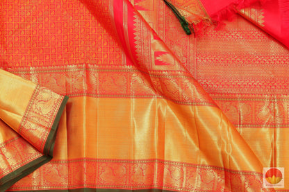 Kanchipuram Silk Saree - Pure Zari - Pure Silk - Chakram & Paisley - PV G 1986 Archives - Silk Sari - Panjavarnam