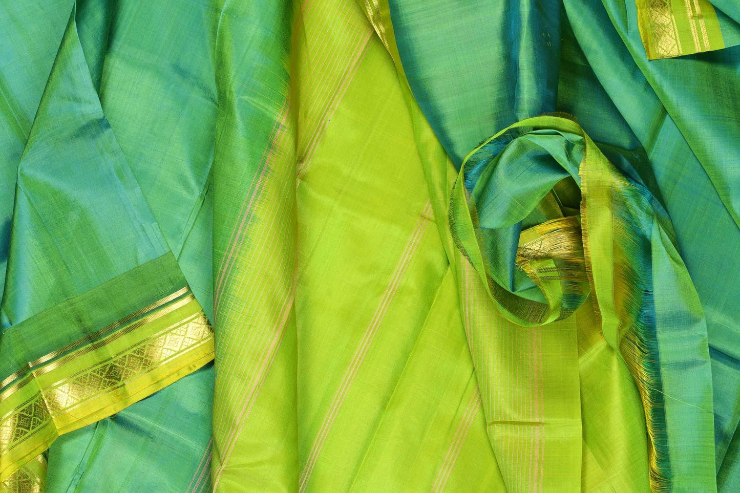 Light Weight Handwoven Kanjivaram Silk Saree - Pure Silk - PVA 0418 1280 - Silk Sari - Panjavarnam
