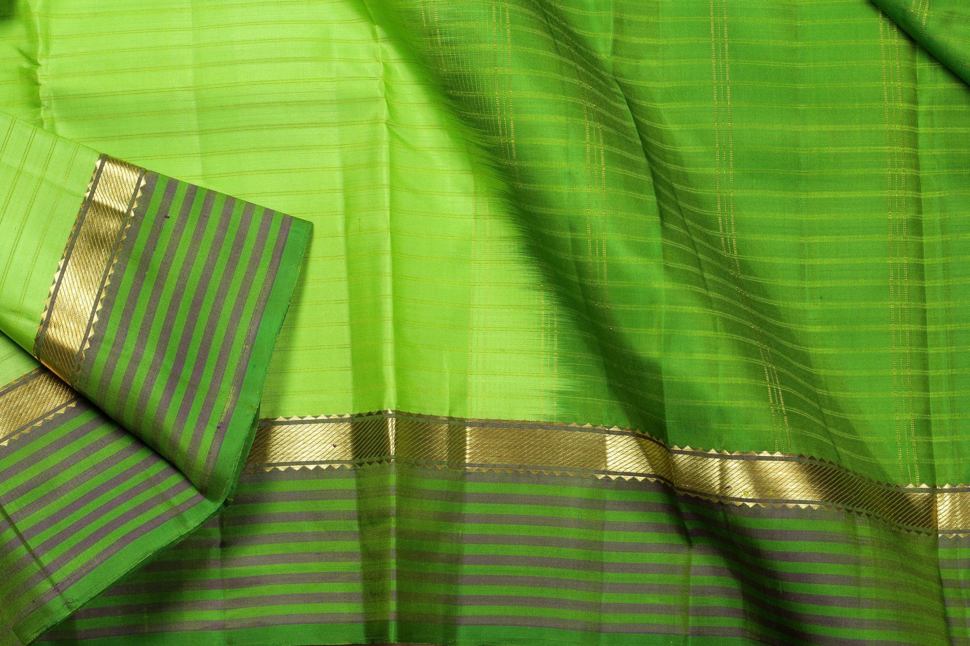 Lite Weight Handwoven Pure Silk Kanjivaram Saree - PVJU 0618 1462 - Silk Sari - Panjavarnam