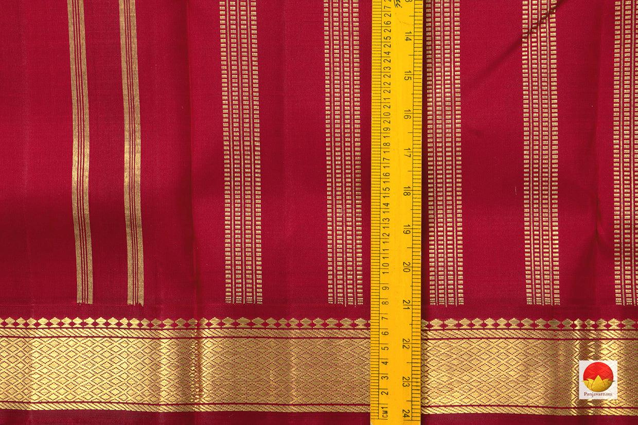 Maroon 9 Yards Kanchipuram Silk Saree Handwoven Pure Silk Pure Zari For Festive Wear PV NYC 533 - 9 yards silk saree - Panjavarnam PV NYC 533