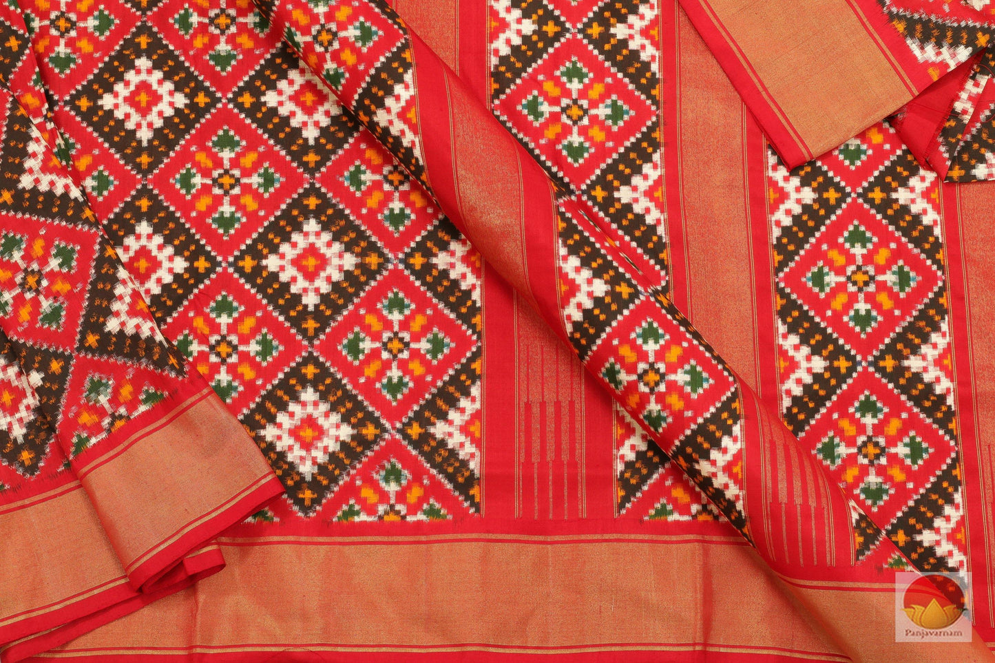 Pochampally - Double Ikkat - Handwoven Pure Silk - PIK 111-10 Archives - Pochampally Silk - Panjavarnam