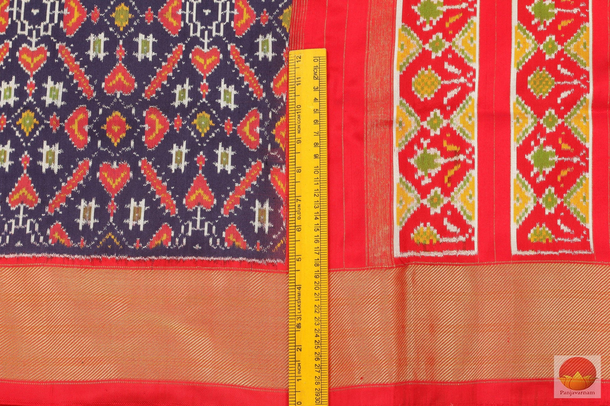 Pochampally - Double Ikkat - Handwoven Pure Silk - PIK 80-13 - Archives - Pochampally Silk - Panjavarnam