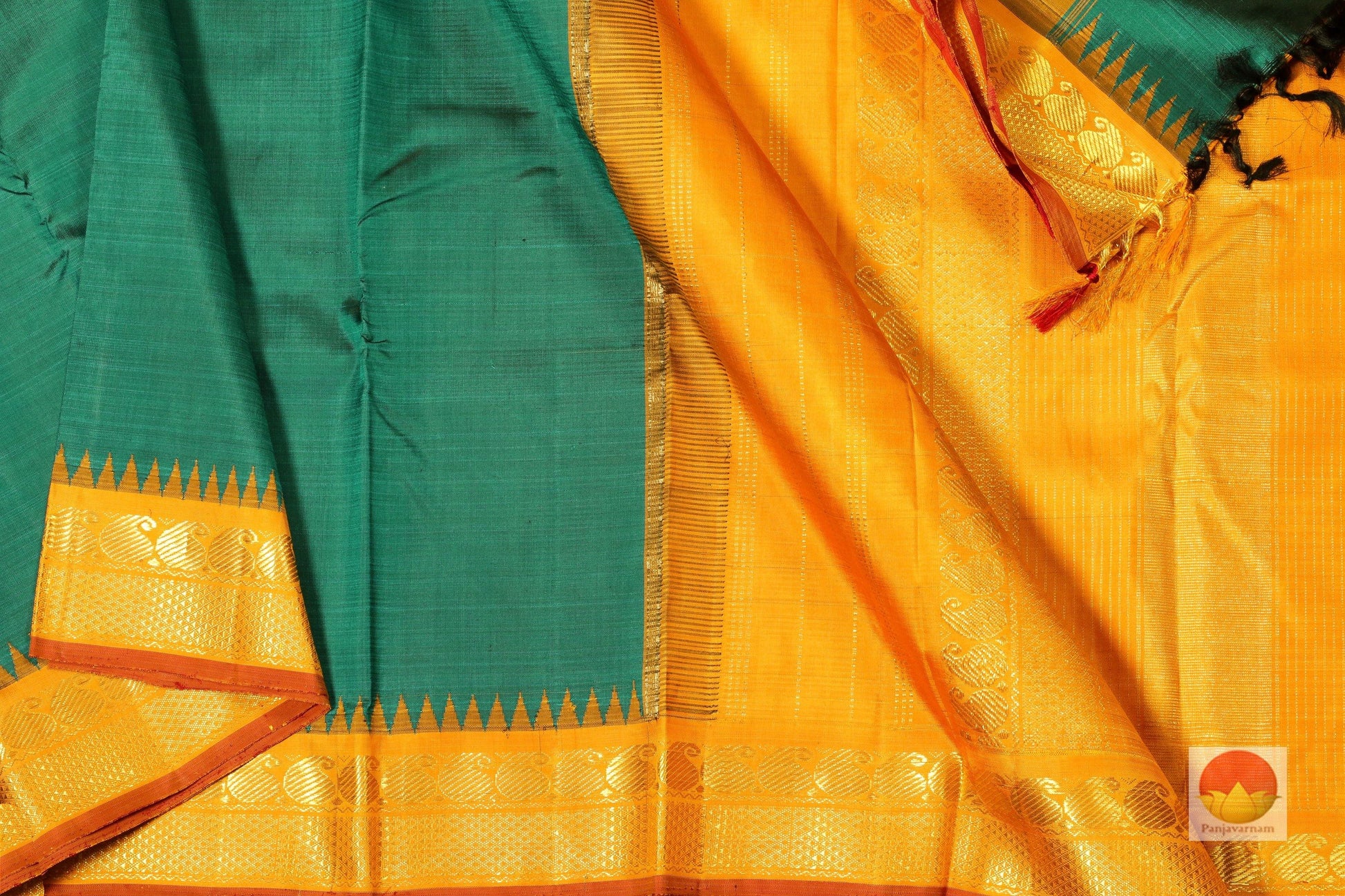 Temple Border - Handwoven Pure Silk Kanjivaram Saree - Pure Zari - PV 5385 Archives - Silk Sari - Panjavarnam