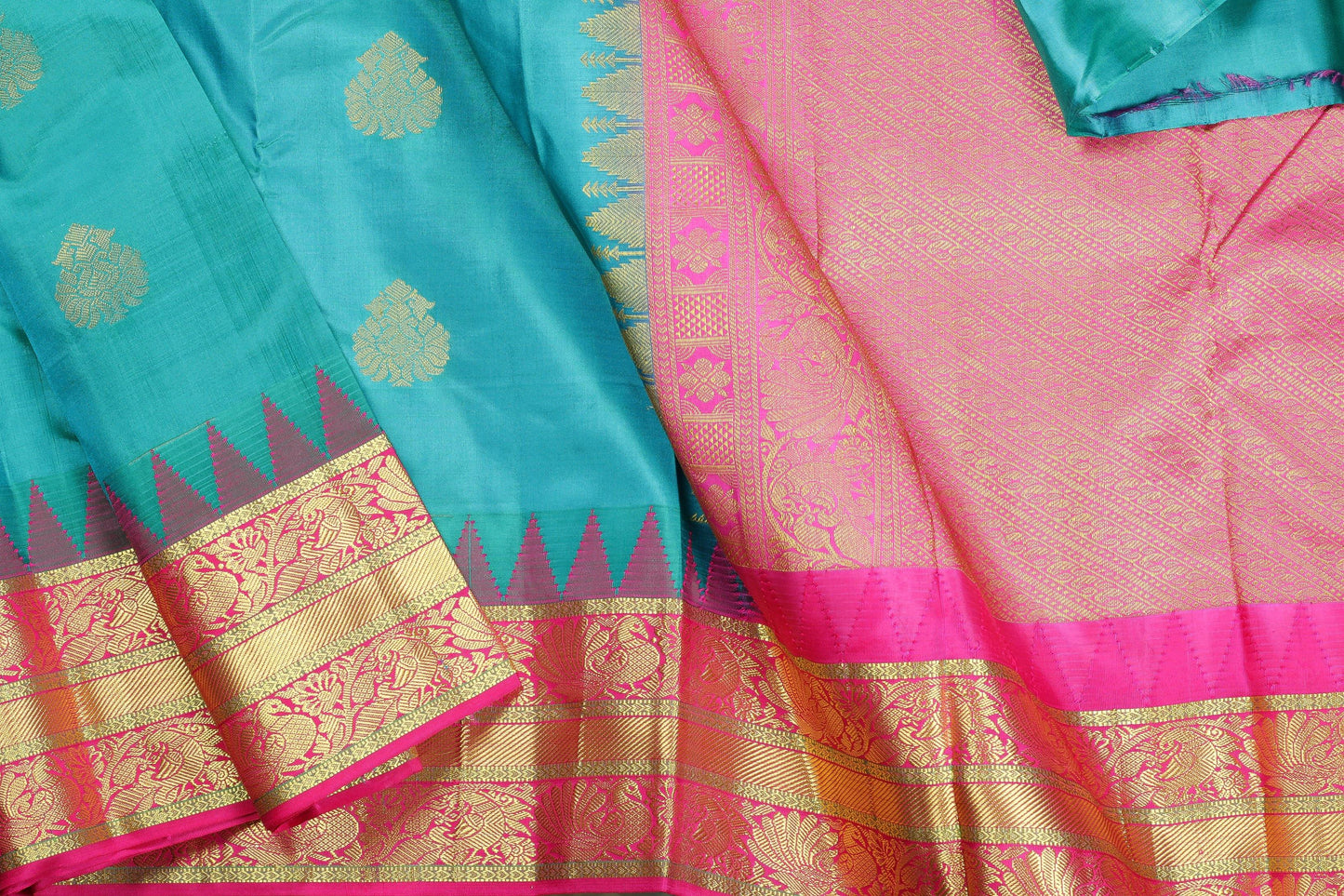 Temple Border Handwoven Pure Silk Kanjivaram Saree - Pure Zari - PVJL 0718 1536 Archives - Silk Sari - Panjavarnam