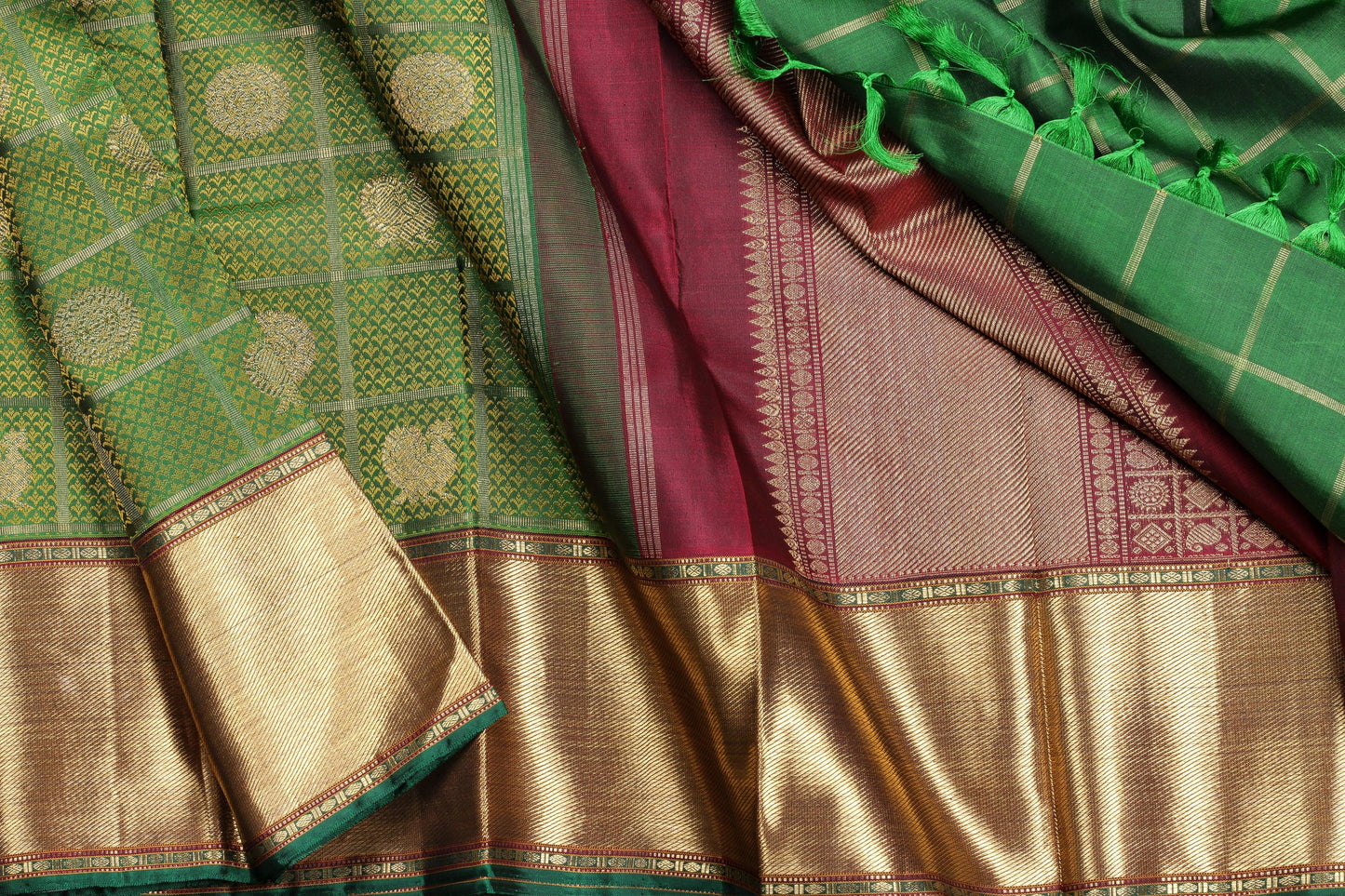 Traditional Design Handwoven Kanjivaram Pure Silk Saree - Pure Zari - PV 102 Archives - Silk Sari - Panjavarnam