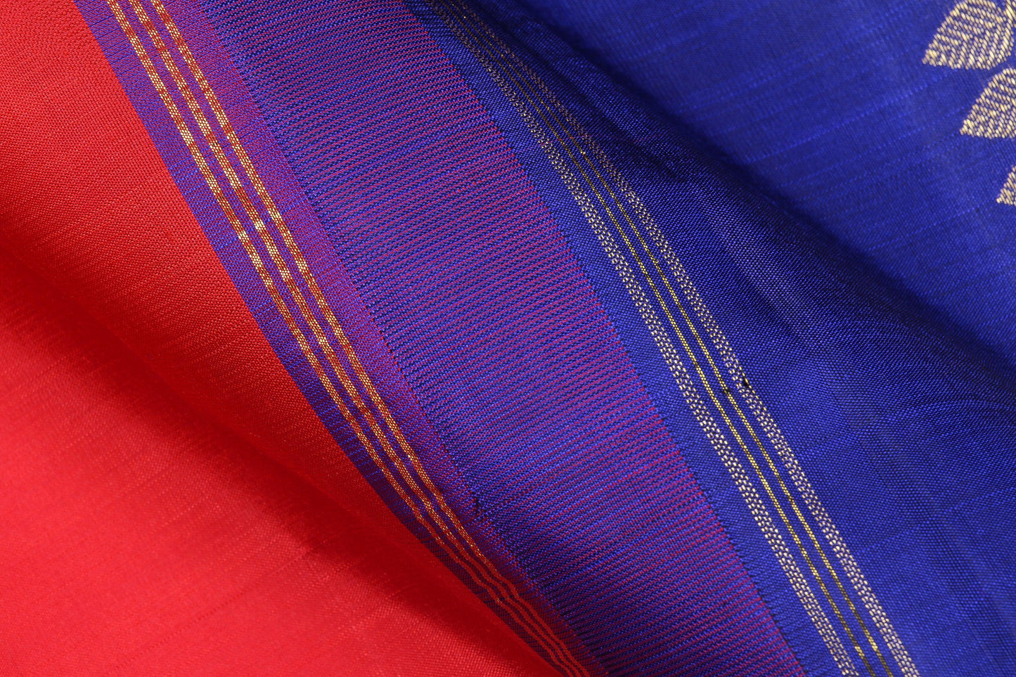 Traditional Design Handwoven Kanjivaram Pure Silk Saree - PVA 0418 1347 Archives - Silk Sari - Panjavarnam