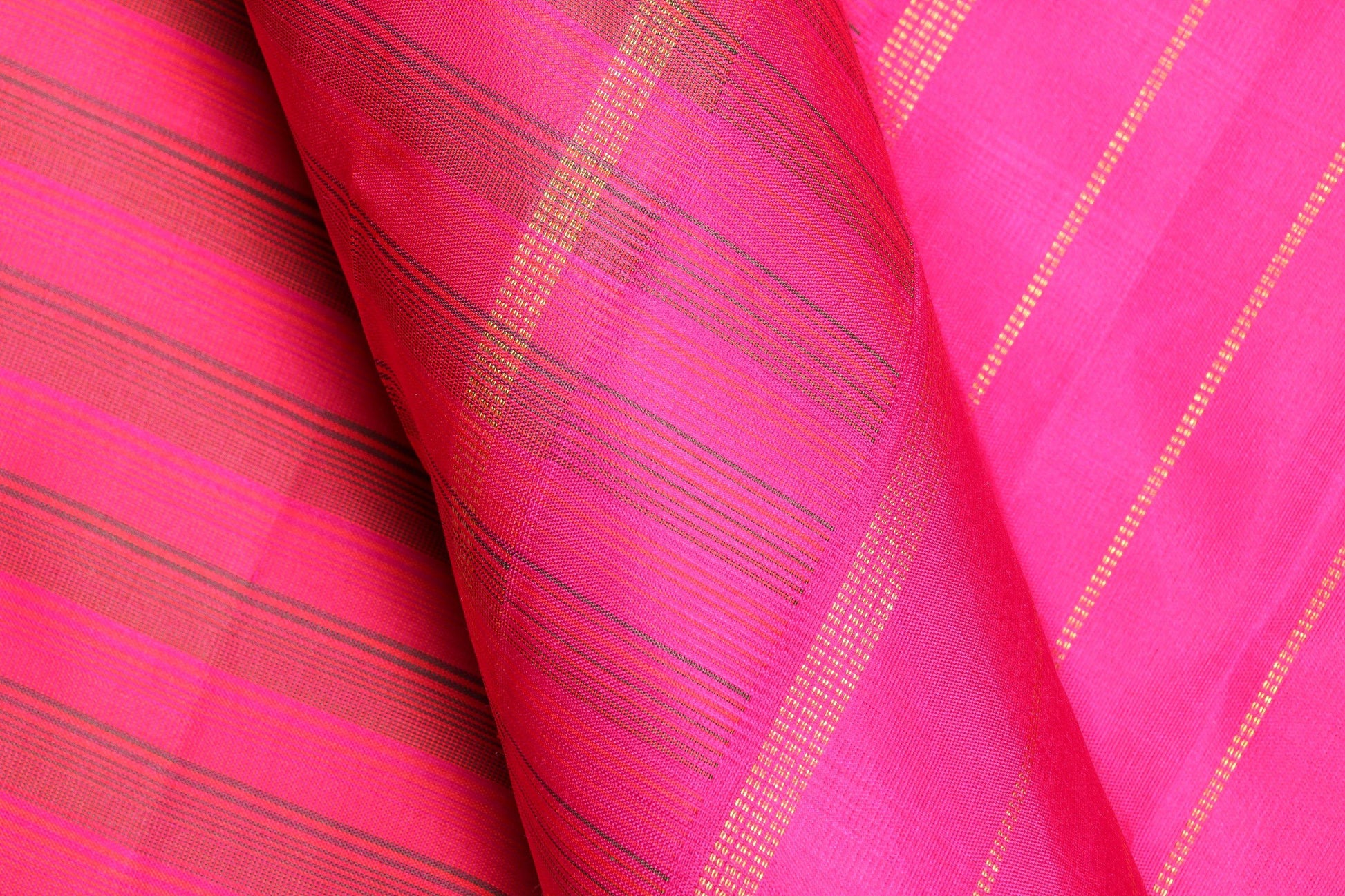 Traditional Design Handwoven Kanjivaram Pure Silk Saree - PVM 0518 1432 - Archives - Silk Sari - Panjavarnam