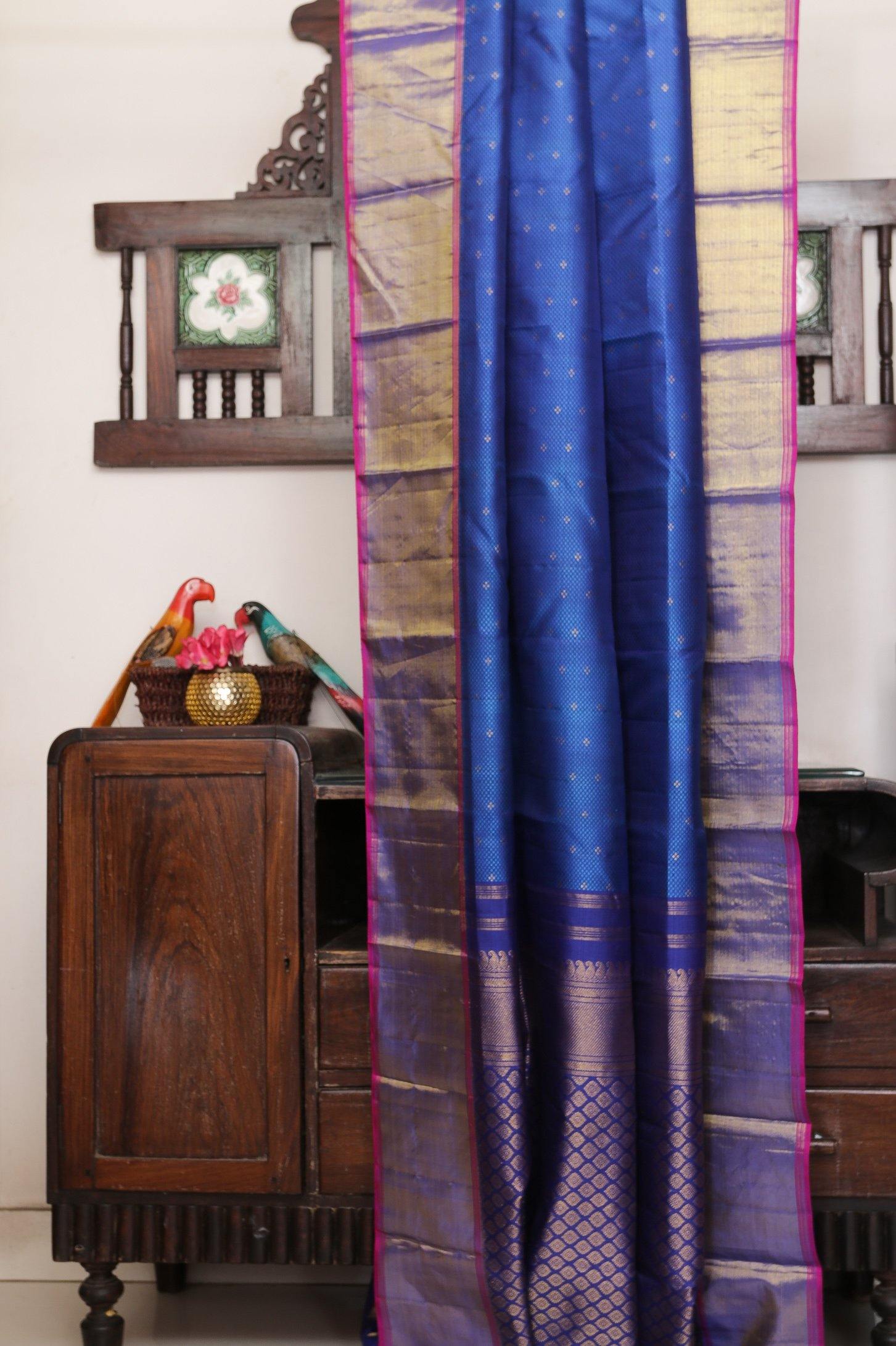 Traditional Design Handwoven Pure Silk Kanjivaram Saree - Pure Zari - PA 118 Archives - Silk Sari - Panjavarnam