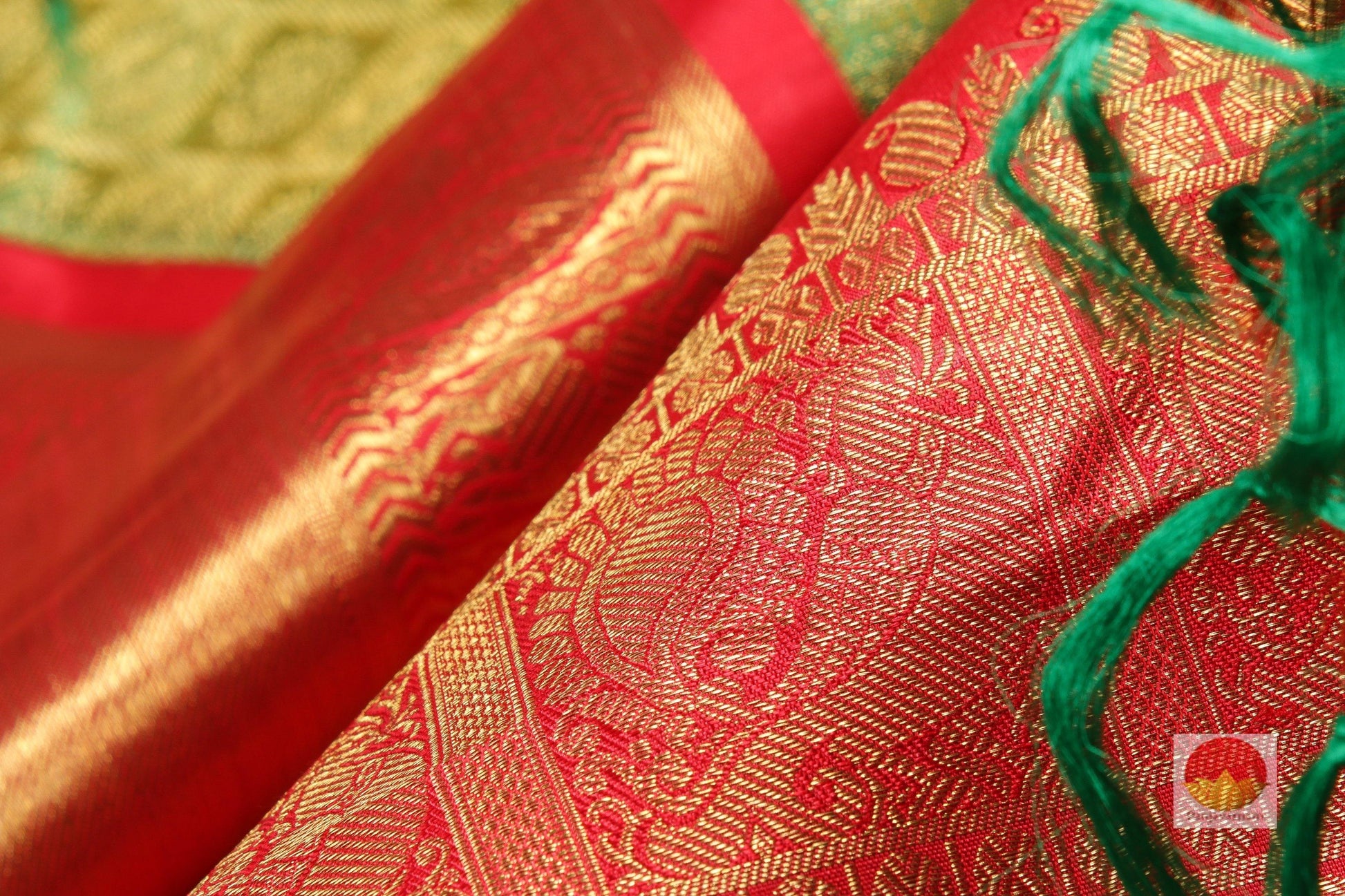 Traditional Design Handwoven Pure Silk Kanjivaram Saree - Pure Zari - PA SVS 9200 Archives - Silk Sari - Panjavarnam
