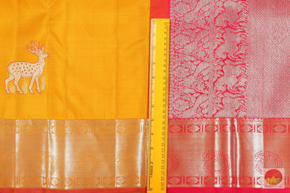 Traditional Design - Handwoven Pure Silk Kanjivaram Saree - Pure Zari - PV G 1897 Archives - Silk Sari - Panjavarnam