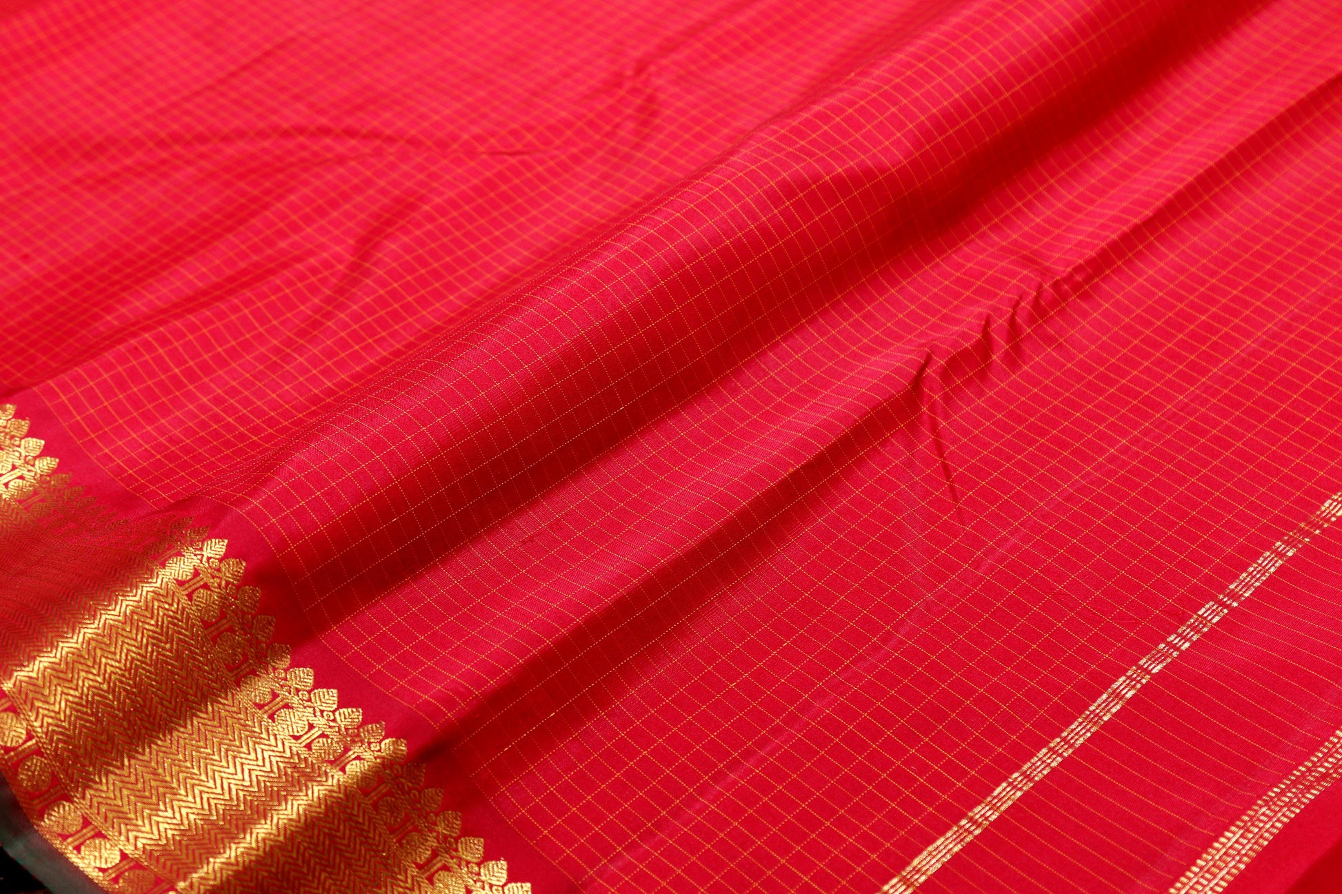Traditional Design Handwoven Pure Silk Kanjivaram Saree - Pure Zari - PVJL 0718 1508 - Silk Sari - Panjavarnam