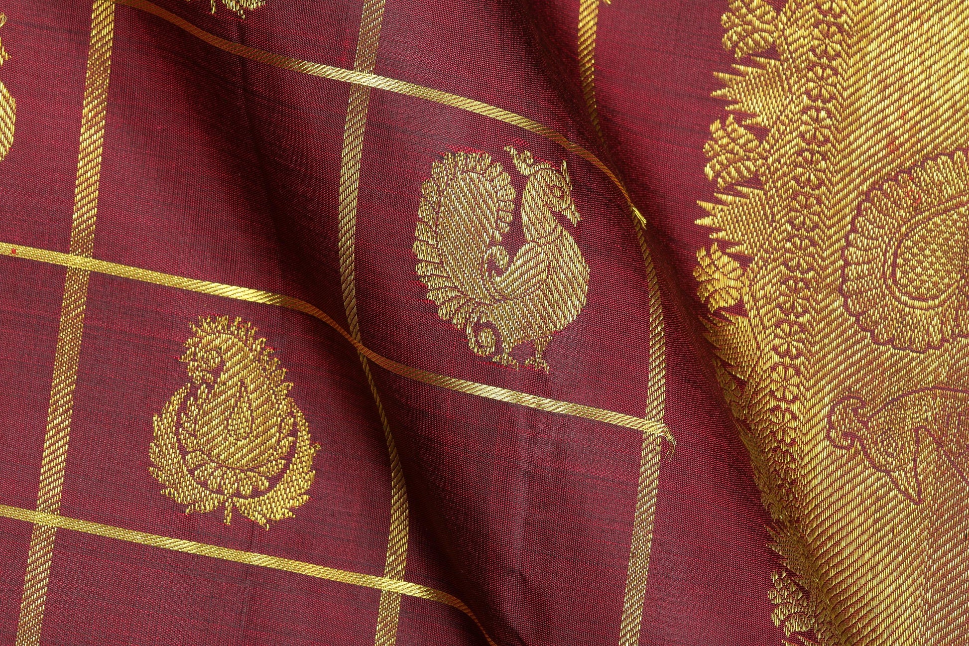 Traditional Design Handwoven Pure Silk Kanjivaram Saree - Pure Zari - PVJU 0618 1478 Archives - Silk Sari - Panjavarnam