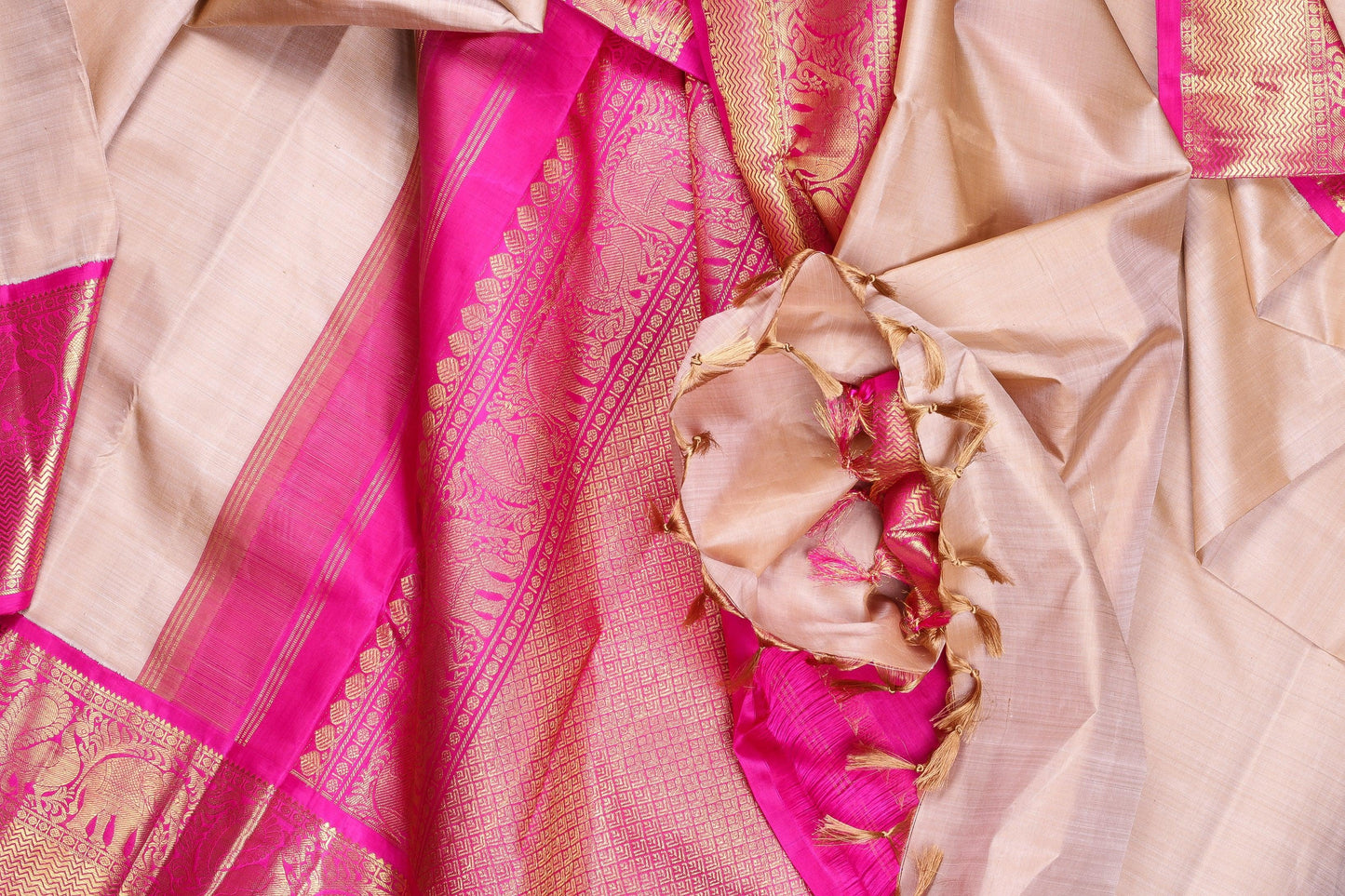 Traditional Design Kanjivaram Pure Silk Saree - Pure Zari - 0318 1354 Archives - Silk Sari - Panjavarnam